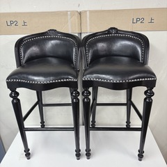 【🐤買取市場 柴田店】 I718 🌈 英国アンティーク調 カウンターチェア2脚セット ⭐ クリーニング済の画像