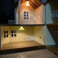 シルバニアファミリー　あかりの灯る大きなお家 　2階建てハウスの画像