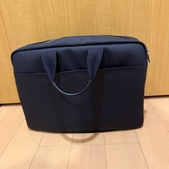 ラコステ ビジネスバッグの画像