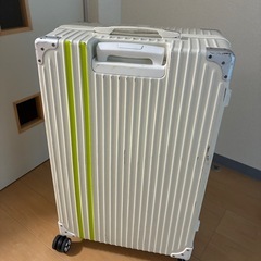 スーツケースの画像