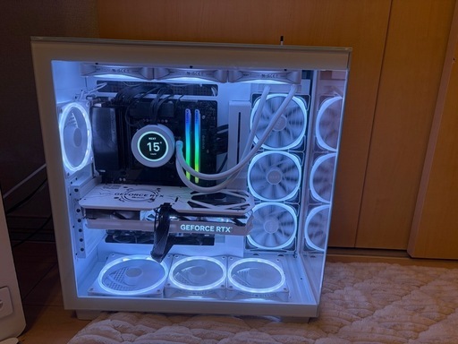 ゲーミングPC 白　RTX4070