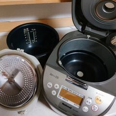 【取引中】ナショナル　IHジャー炊飯器（黒ニンニク用）の画像