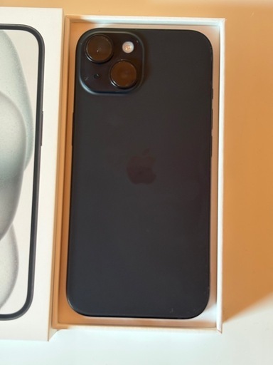 Apple iPhone 15 ブラック