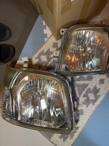 中古‼️ハイゼットS331V 軽バン用ヘッドライト一台分‼️セット売り‼️早い者勝ち‼️