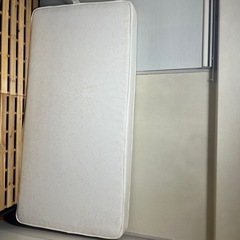 シングルベッドフレームの画像