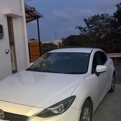 マツダ　アクセラ　ハイブリッドの画像