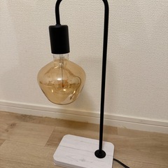 IKEA テーブルランプ　トヴェールハンドの画像