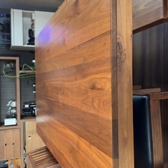 無垢材ウォールナットのダイニングセット （かねたや家具2017年購入）の画像