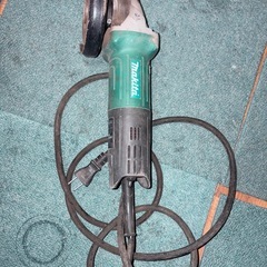 マキタ ディスクグラインダ AC100V 砥石径100mm M965 モータ異音無し、動作確認済みの画像