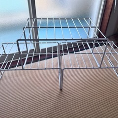 【取り引き中】　コの字型ラック3つの画像