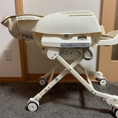 Combi コンビ 電動 ハイローチェア CEA ルシエス AT リクライニングの画像