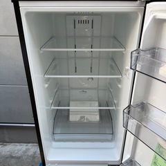 153⭐️2021年製美品★東芝　冷蔵庫　大型　ブラック　黒　一人暮らし の画像