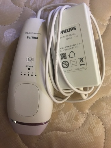 PHILIPS Lumea Essential 光美容器