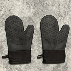 【3/9まで引取】定価約1,200円！@ttara シリコン耐熱ミトン 黒の画像