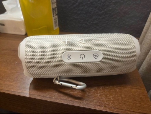JBL Flip 7ホワイト Bluetooth スピーカー  （箱あり美品）