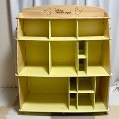 １つ足りないミッキーの棚の画像