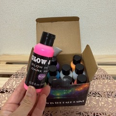 アクリルペイントの画像