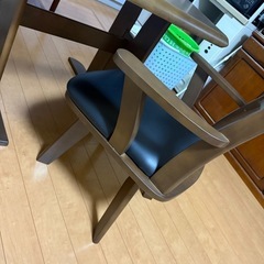 ダイニングテーブル2人用　値下げしましたの画像