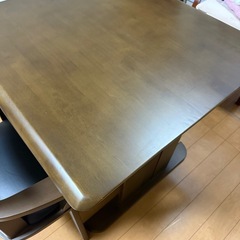 ダイニングテーブル2人用　値下げしましたの画像