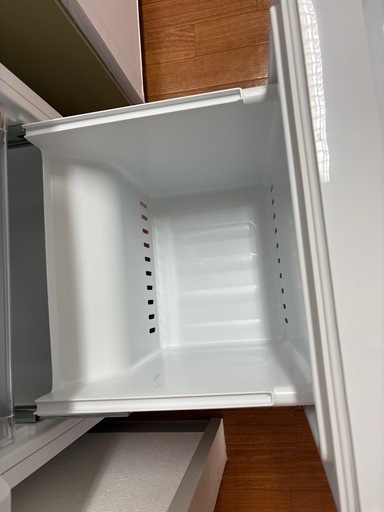 【ほぼ未使用】ヤマダ REFAGE 2ドア冷蔵庫 179L YRZ-F17L