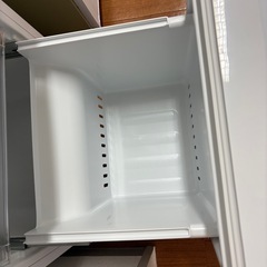 【ほぼ未使用】ヤマダ REFAGE 2ドア冷蔵庫 179L YRZ-F17Lの画像