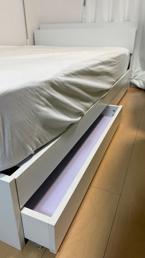 再販美品?️セミダブルベット、マットレス付