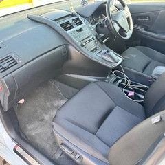 ハイブリッド車の画像