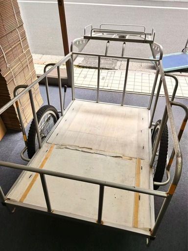 手押し四輪台車