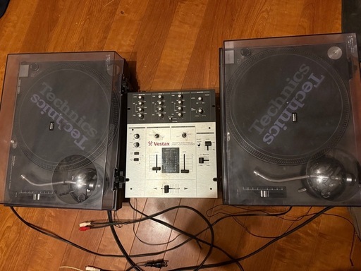Technics SL-1200 ターンテーブル 2台とVestaxミキサー