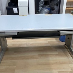 アパレル会社使用  パターンテーブル3台  の画像