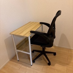 デスク&オフィスチェアセットの画像