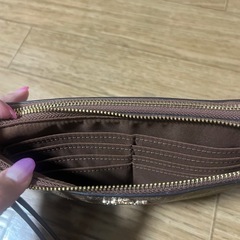 【COACH】【超美品】シグネチャー柄ダブルジップリストレットの画像