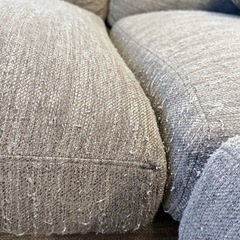 ニトリ　3人掛けソファ　オットマン・クッション付きの画像