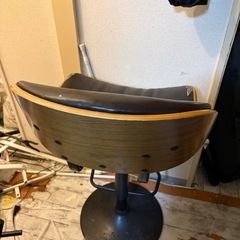 本日最終！スタンドレザーウッドチェア　シングル　北欧　モダン　 特大 回転椅子　アンティーク風　ヴィンテージ風の画像