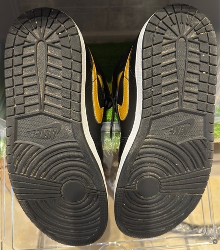 NIKEエアジョーダン1 ブラック＆ゴールド