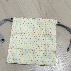 ベビー　抱っこ紐、チェアベルト、折り畳み防寒具の画像