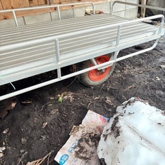 リンゴで使ってた荷車？の画像