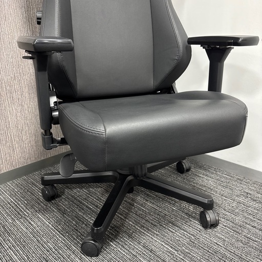 ゲーミングチェア noblechairs HERO BLACK EDITION