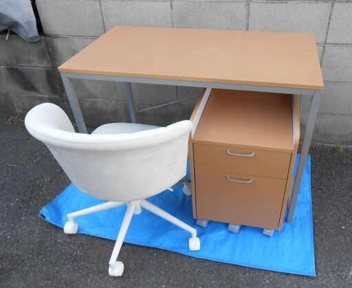 【配送出来ます】ニトリ デスク ワゴン オフィスチェア の3点セット（近くなら配送も可能です。宅配もお問合せ下さい）