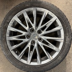 レクサスHS250hタイヤの画像