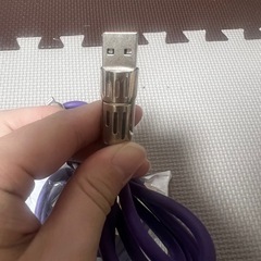 SNSで大人気の4in1充電ケーブル✨新品未使用の画像