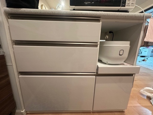 〈取引中〉【美品！！】キッチンカウンター　食器棚