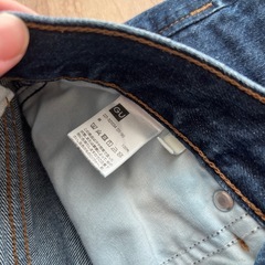 GU ジーンズの画像