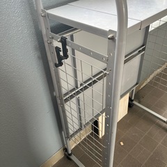 キャスターつき収納ラックの画像