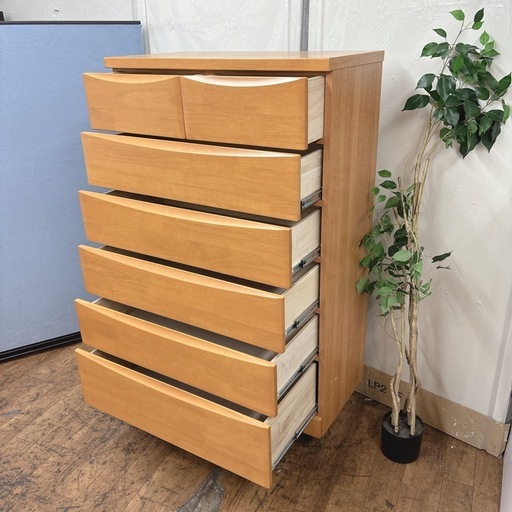 【?買取市場 柴田店】 I382 ? ジモティー限定価格！ 高級！ 関家具/大川家具 ハイチェスト ⭐ クリーニング済