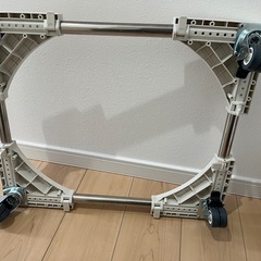 DEWEL　伸縮式 洗濯機台 キャスター 水平器 ストッパー メモリ機能付き 防振対策　かさ上げ台 置き台 洗濯機 冷蔵庫の画像