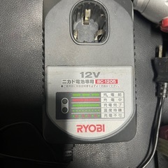 電動インパクトドライバーの画像