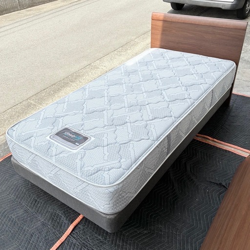 【高級シモンズ】美品　シングルベッド一式（ビューティレスト セレクション）／総額約20万円