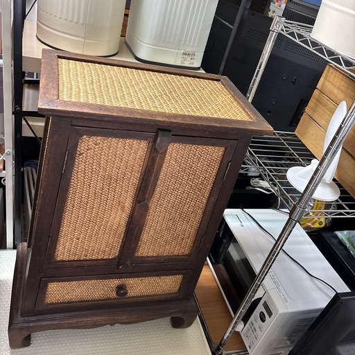 ラタンアジアン家具　キャビネット