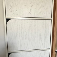 決まりました❗️ファイルボックス　無印　ニトリ　三段ボックス　カラーボックス　扉付き　の画像